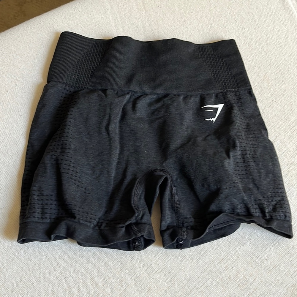 Gymshark workout shorts - Picture 3 of 4